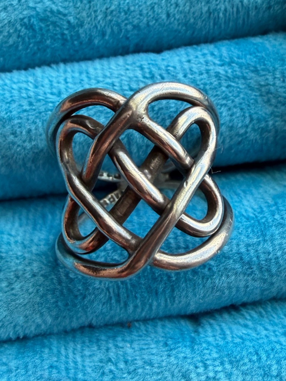 Celtic love knot ring, solid .925
